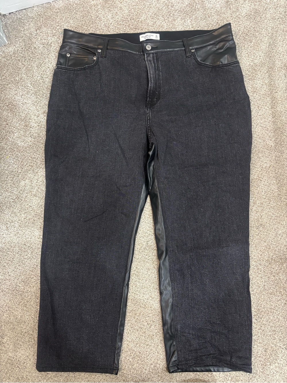 Abercrombie & Fitch Curve Black Ultra High Rise The Ankle Straight Jeans 35
